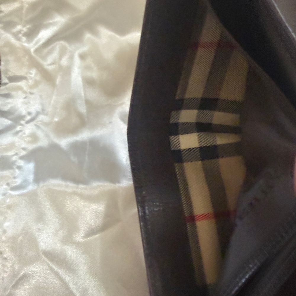 Burberry Brown Leather Wallet with Plaid Interior